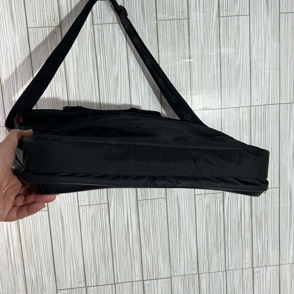 The Swiss Laptop Bag - Picture 6 of 6